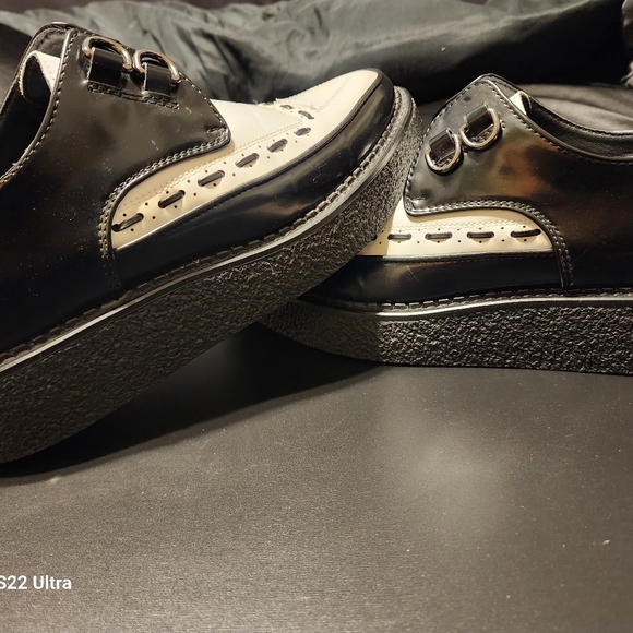 Straight from Hell Lofers - Picture 12 of 16